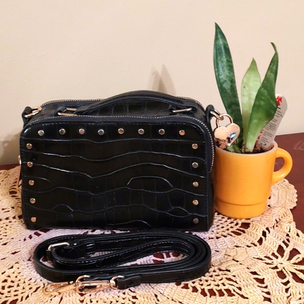 New Mellow World Black and Gold Vegan Leather Croc Embossed Satchel Crossbody